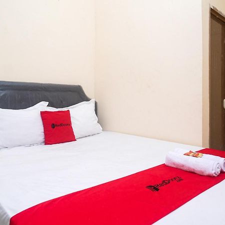 Reddoorz Near Plaza Ambarrukmo Yogyakarta Hotel Maguwo Luaran gambar