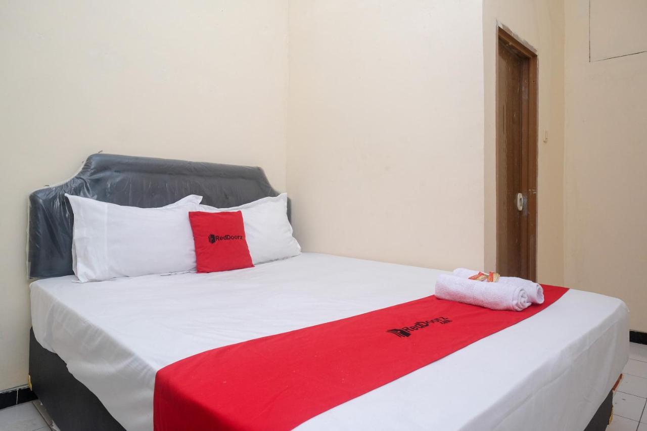 Reddoorz Near Plaza Ambarrukmo Yogyakarta Hotel Maguwo Luaran gambar